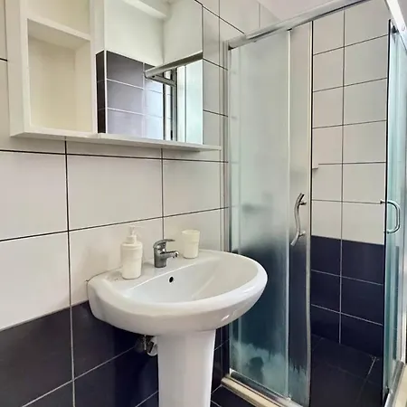 Plutus Sea View Lägenhet